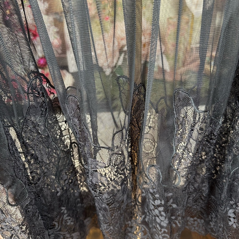 🆕 Blue B Elegant Black Lace Overlay Skirt
1: Size:Small 
1: Size: Large - Picture 8 of 10